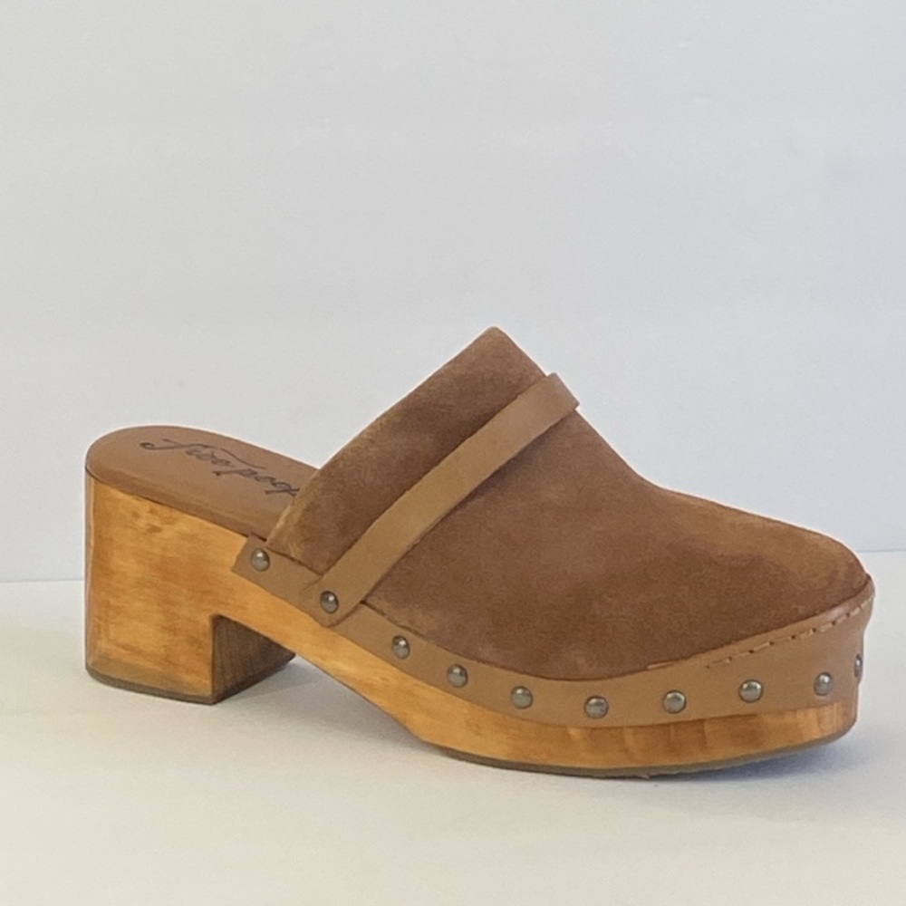 New Free People Free People Calabasas
Clog Sandals